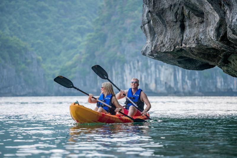 Heritage Line Ylang Cruise - Halong Bay & Lan Ha Bay Hạ Long Extérieur photo