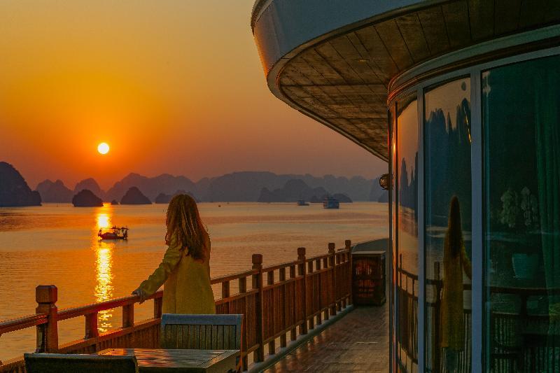 Heritage Line Ylang Cruise - Halong Bay & Lan Ha Bay Hạ Long Extérieur photo